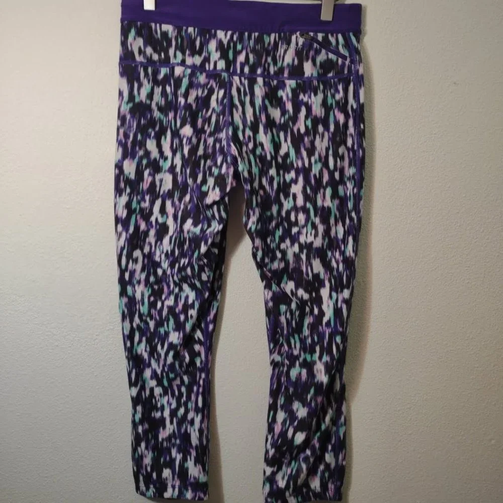 Nike Dri-Fit Purple White Crop Workout Leggings M